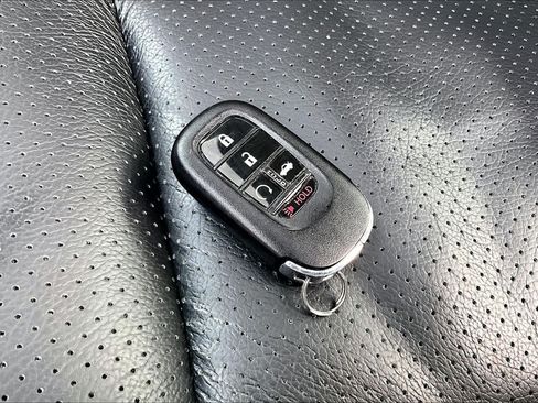 Used 2023 Honda Accord EX image 14
