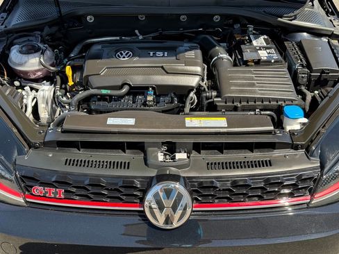 Used 2021 Volkswagen GTI Autobahn FWD image 27