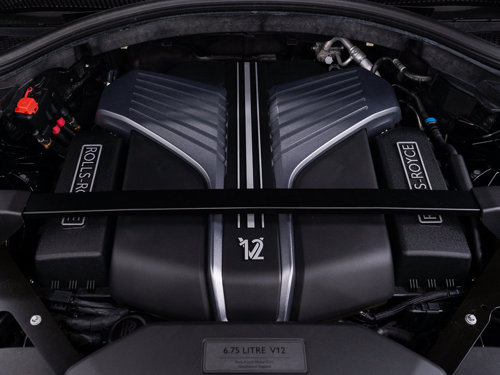 Certified 2022 Rolls-Royce Cullinan Black Badge w/ Dark Exterior Package AWD/4WD image 54
