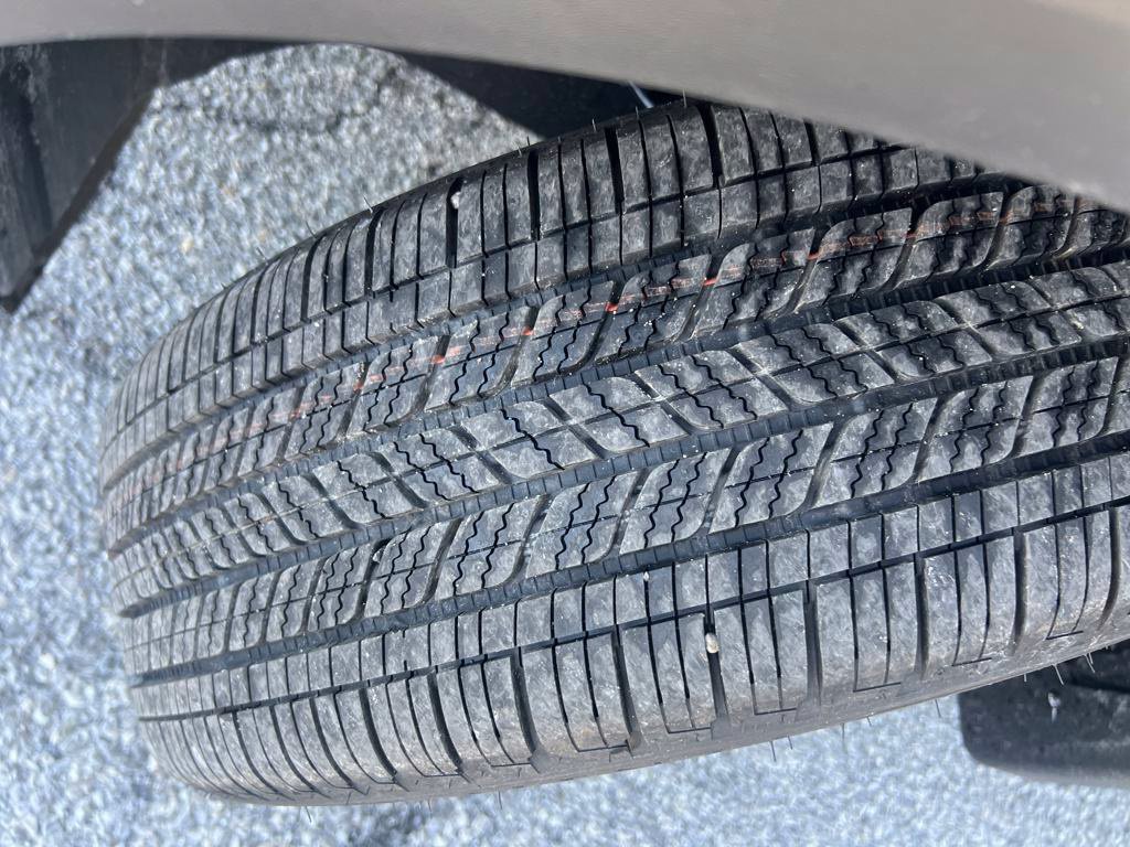 Certified 2025 Nissan Kicks SR AWD/4WD image 14
