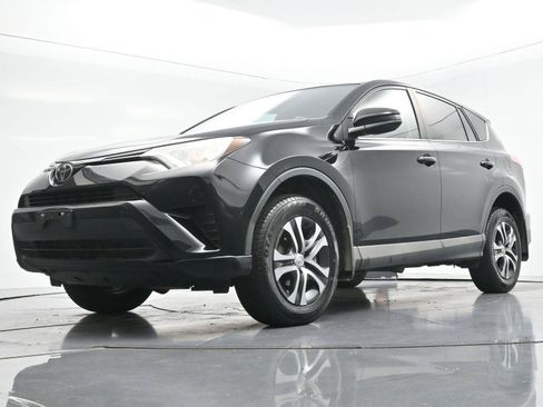 Used 2018 Toyota RAV4 LE w/ All Weather Liner Package AWD/4WD image 41