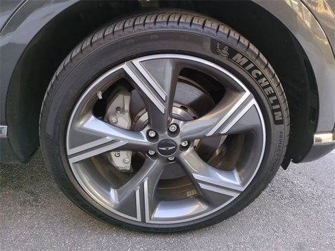 Certified 2025 Genesis GV80 2.5T Prestige image 10