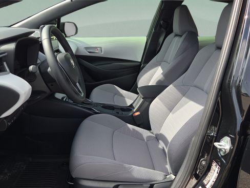 Certified 2026 Toyota Corolla SE FWD image 9
