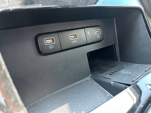 Used 2023 Kia Carnival SX Prestige FWD image 30