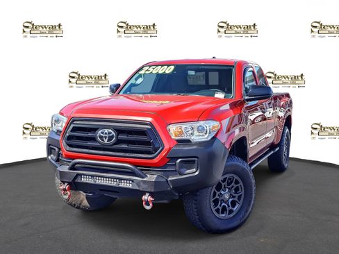 Used 2020 Toyota Tacoma SR RWD image 1