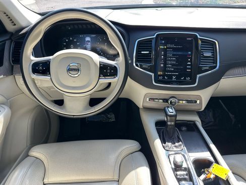 Used 2021 Volvo XC90 T6 Inscription w/ Climate Package AWD/4WD image 19