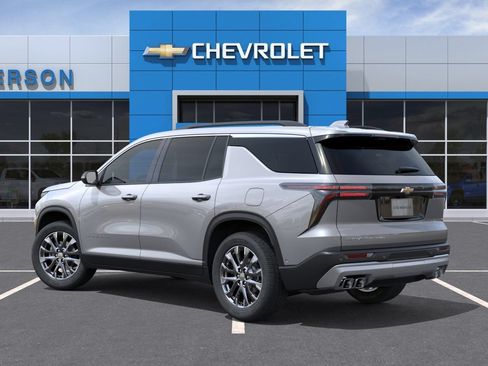 New 2026 Chevrolet Traverse LT w/ Sun and Wheel Package AWD/4WD image 6