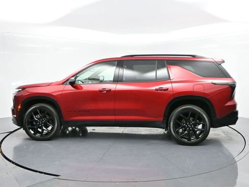 Used 2024 Chevrolet Traverse RS w/ LPO, Floor Liner Package image 4