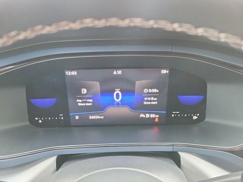 Certified 2023 Volkswagen Taos SE w/ Panoramic Sunroof Package image 13