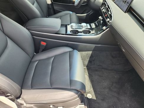 Used 2026 Genesis GV70 2.5T AWD/4WD image 9