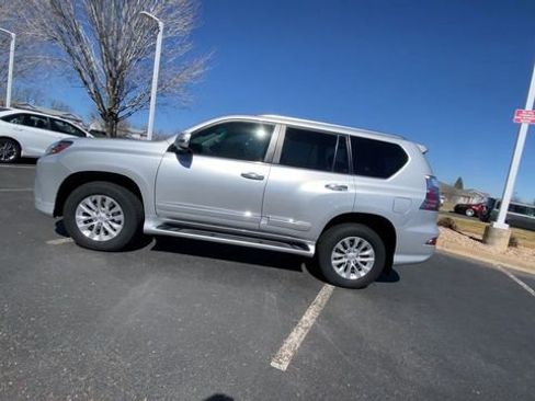 Used 2019 Lexus GX 460 Premium image 5