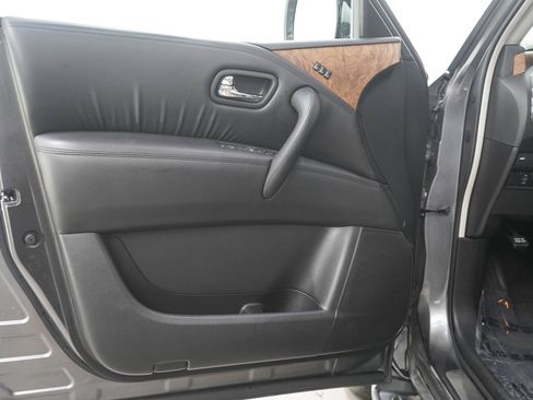 Used 2021 Nissan Armada SL w/ Captain's Chairs Package AWD/4WD image 20