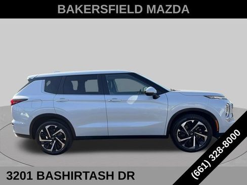 Used 2024 Mitsubishi Outlander SE AWD/4WD image 6