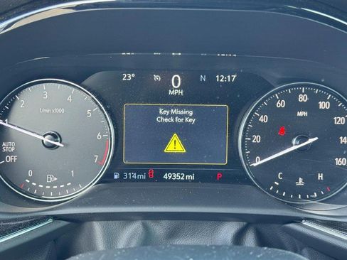 Used 2023 Buick Envision Essence image 19