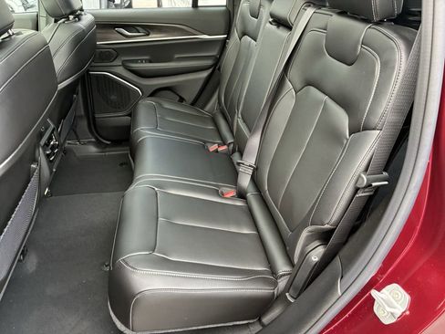 New 2026 Jeep Grand Cherokee Limited w/ Limited Altitude Package RWD image 30