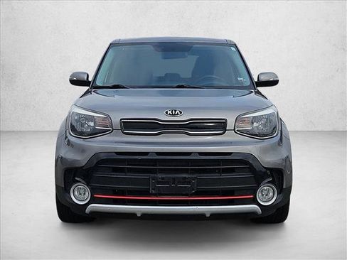 Used 2018 Kia Soul ! image 2