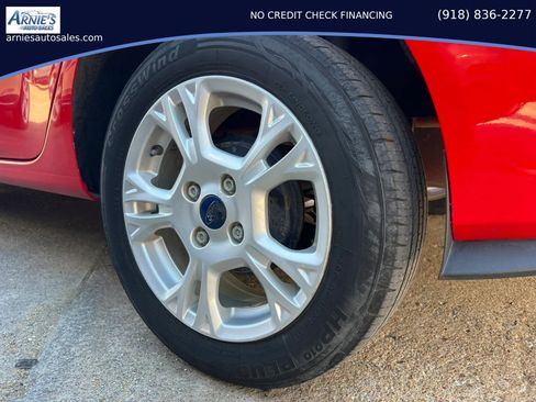 Used 2015 Ford Fiesta SE FWD image 5