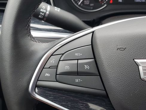 Used 2023 Cadillac XT5 Premium Luxury w/ LPO, Floor Liner Package AWD/4WD image 18