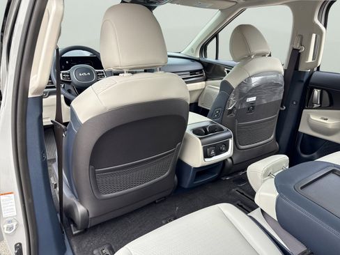 New 2026 Kia Carnival SX Prestige FWD image 28