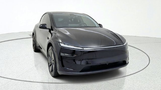 Used 2026 Tesla Model Y 2WD image 1