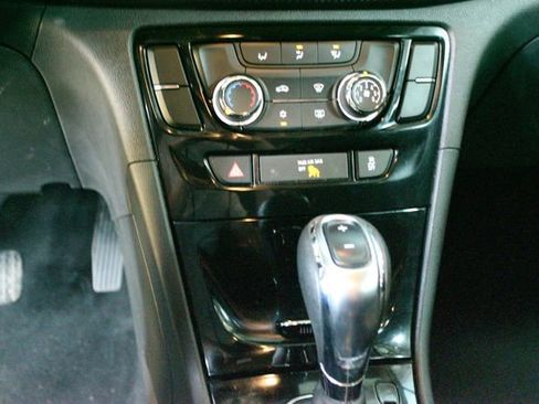 Used 2019 Buick Encore Preferred FWD image 19