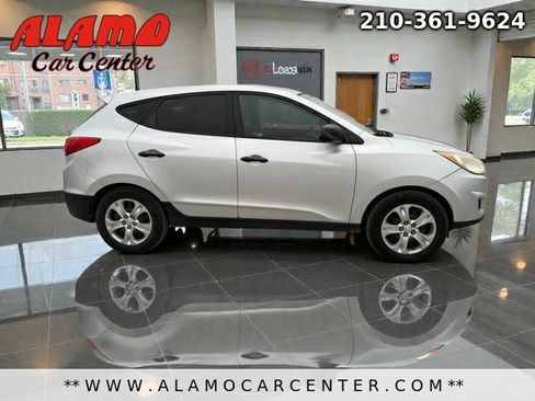 Used 2012 Hyundai Tucson GL image 5