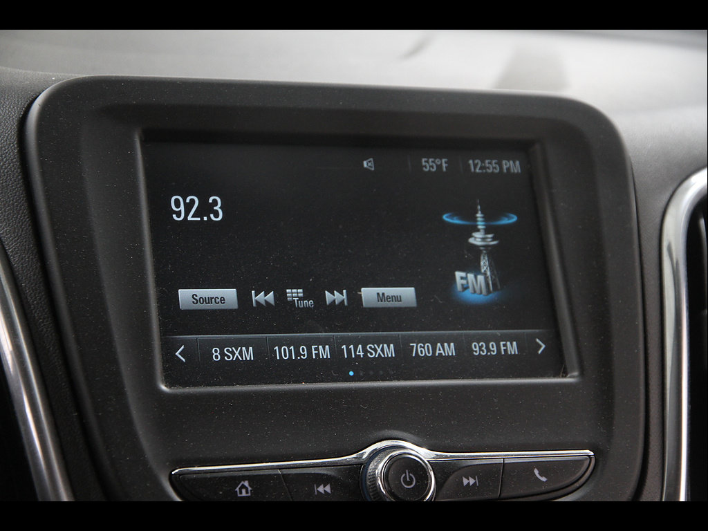 Certified 2018 Chevrolet Equinox LT FWD image 10