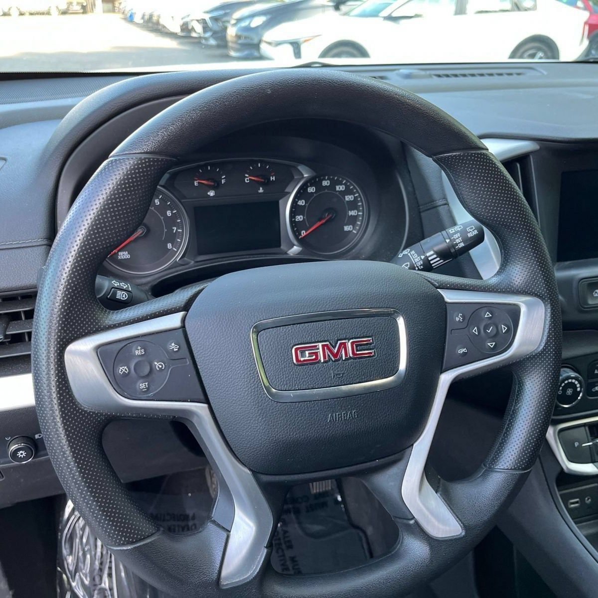 Used 2024 GMC Terrain SLE FWD image 24