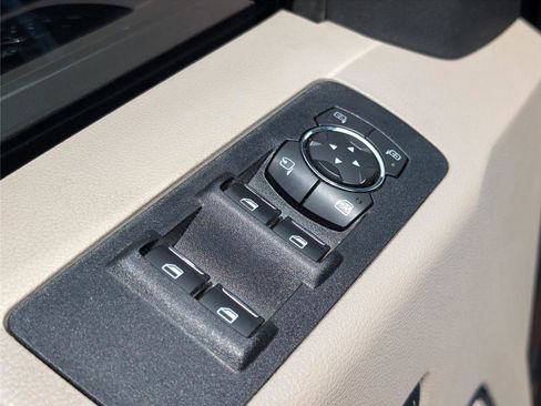 Used 2020 Ford F150 Limited w/ Trailer Tow Package image 16