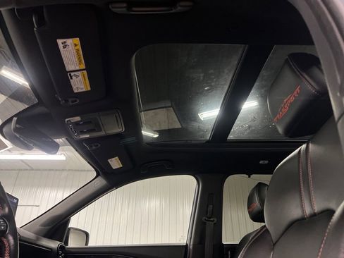 Used 2025 Honda Pilot TrailSport image 27