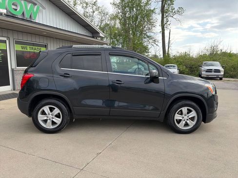 Used 2016 Chevrolet Trax LT w/ LT Convenience Package AWD/4WD image 10