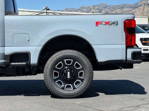 New 2025 Ford F350 Platinum image 43