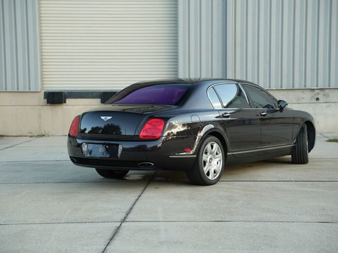 Used 2007 Bentley Flying Spur Flying Spur image 3