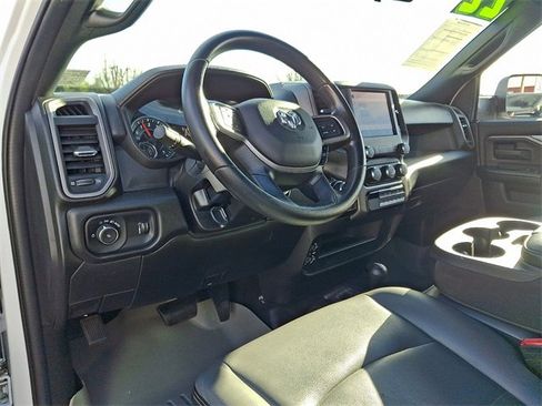 Used 2022 RAM 3500 Tradesman image 10