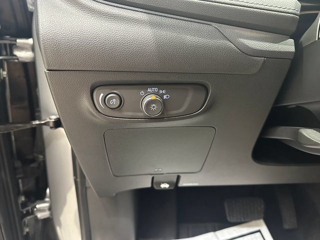 Used 2024 Buick Encore GX Avenir w/ Avenir Technology Package AWD/4WD image 18