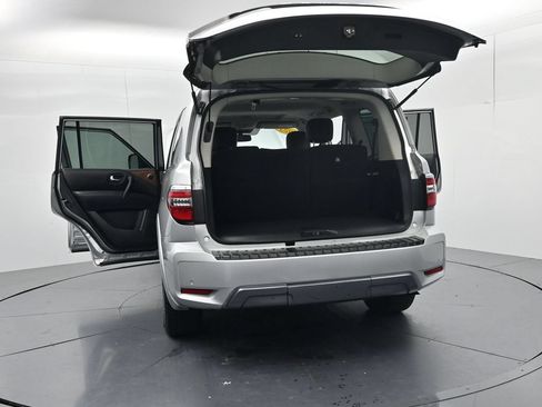 Used 2023 Nissan Armada SL w/ Captain's Chairs Package RWD image 71