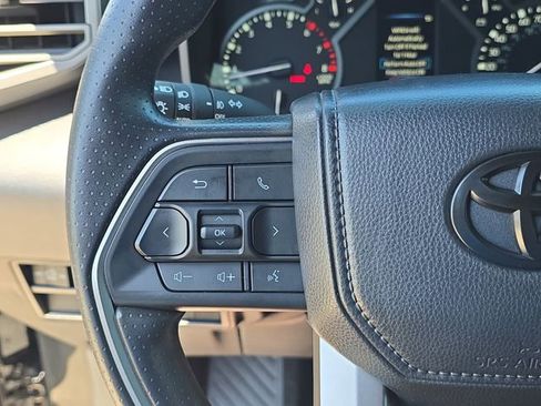 Used 2025 Toyota Tundra SR5 AWD/4WD image 17