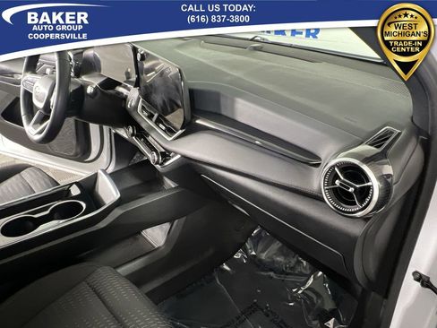 Certified 2025 Chevrolet Equinox LT image 29