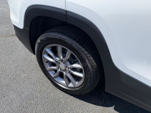 Used 2023 GMC Terrain SLT AWD/4WD image 26
