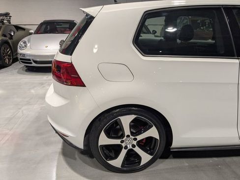 Used 2016 Volkswagen GTI S FWD image 10