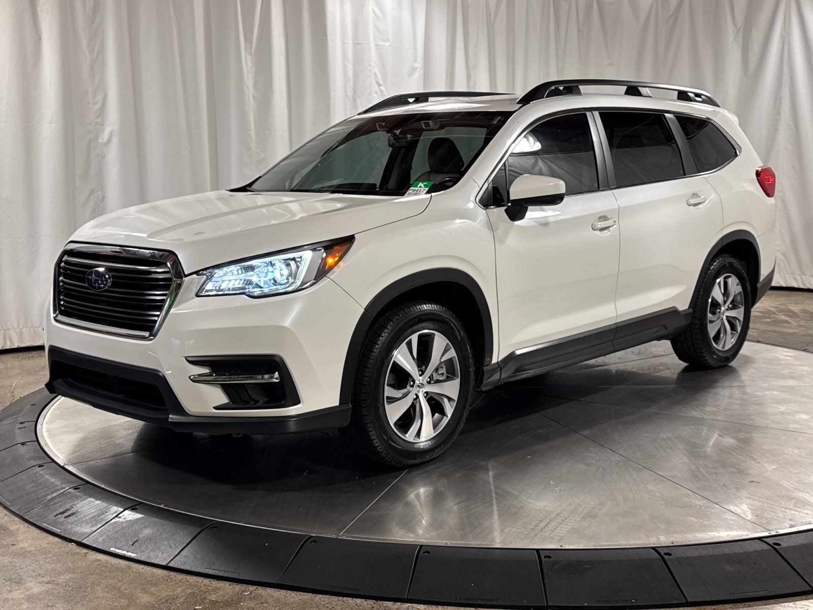 Used 2022 Subaru Ascent Premium w/ Convenience Package AWD/4WD image 1