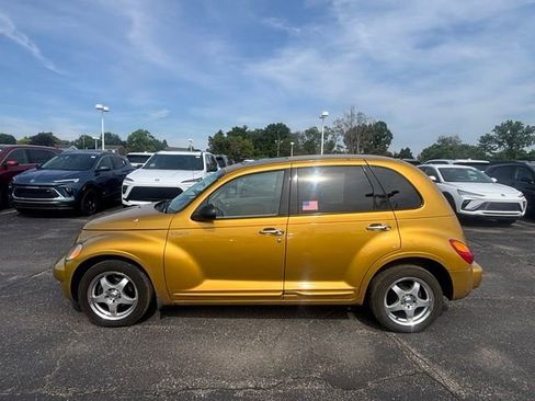 Used 2002 Chrysler PT Cruiser Limited FWD image 8