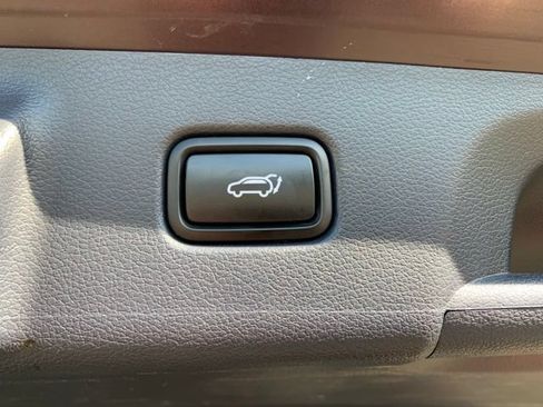 Certified 2024 Hyundai Palisade Limited AWD/4WD image 9