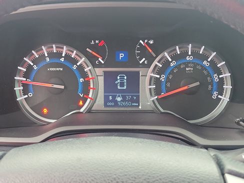 Used 2016 Toyota 4Runner Limited image 12