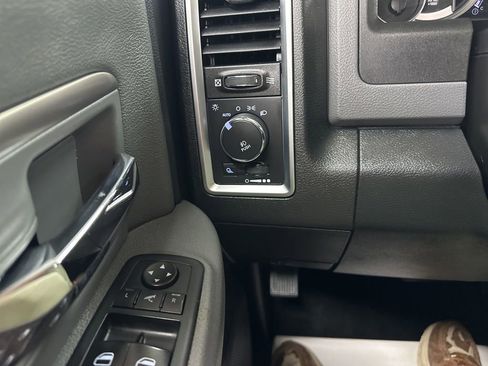 Used 2015 RAM 2500 Lone Star image 38