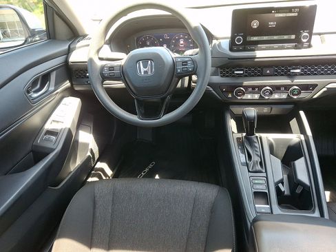 Certified 2023 Honda Accord EX image 14