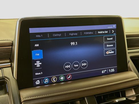 Used 2021 GMC Yukon SLT w/ SLT Premium Package AWD/4WD image 21