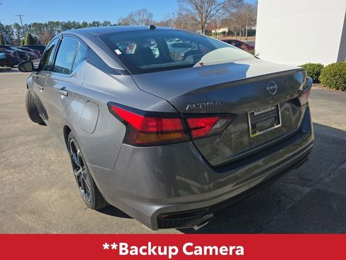 Used 2024 Nissan Altima 2.5 SR image 4