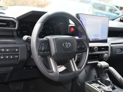 New 2026 Toyota 4Runner TRD Off-Road Premium AWD/4WD image 4
