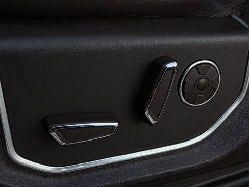 Used 2019 Ford F150 Limited w/ Trailer Tow Package image 6